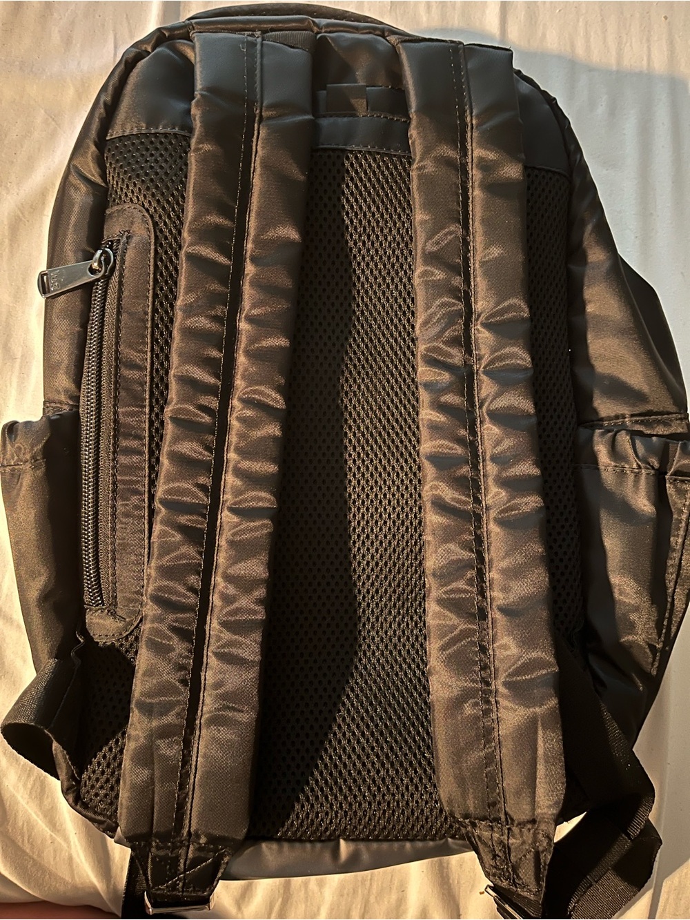 Lug Hopper SE backpack in black - Picture 3 of 7